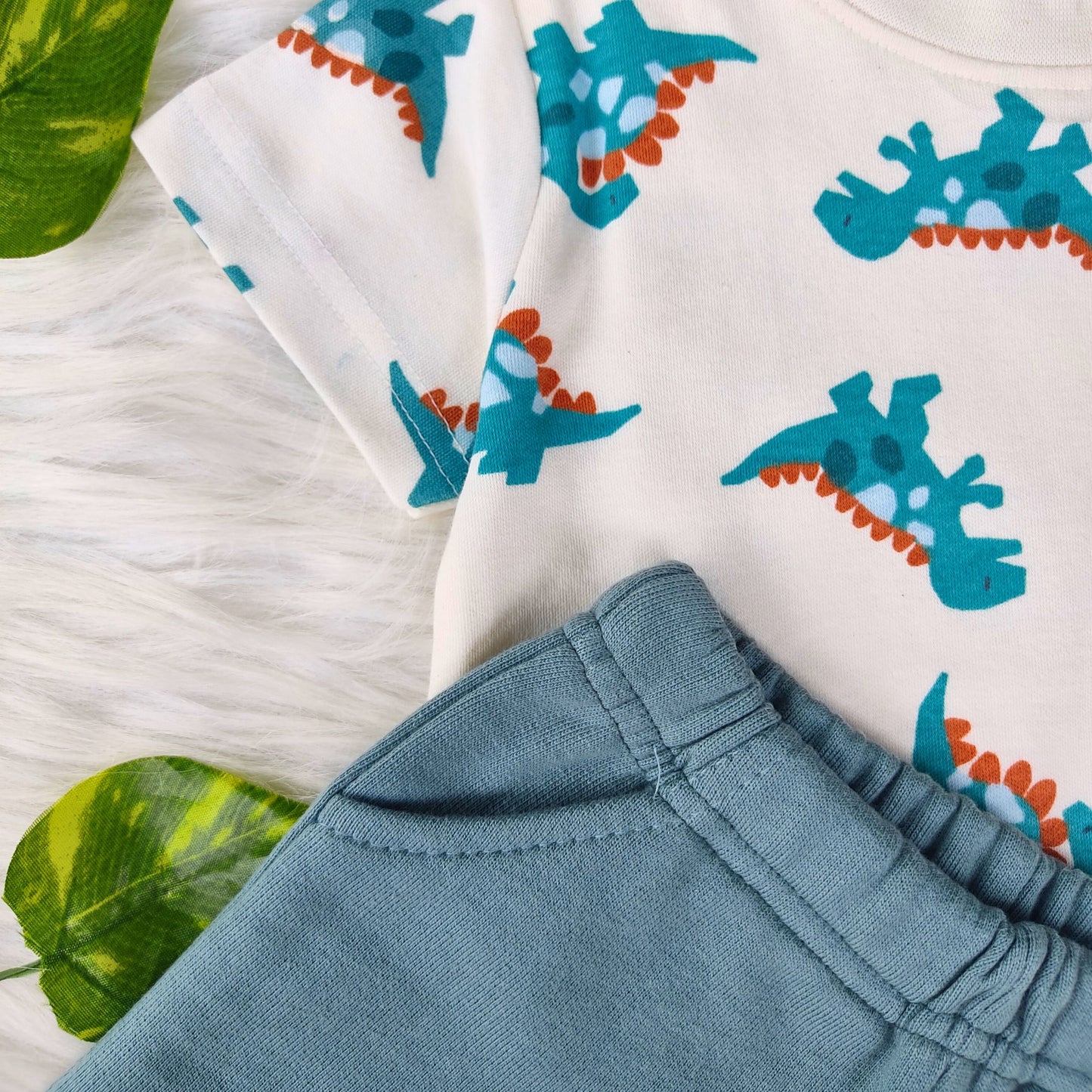 Co-ord set - Dino Hugs