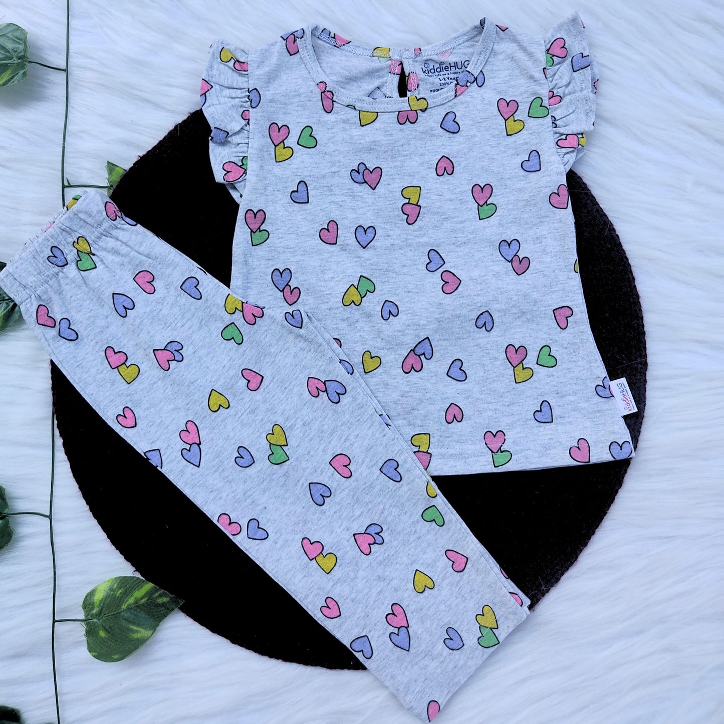 Frill sleeve top & Full pant set - Grey hearts