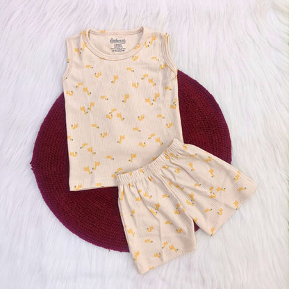 Sleeveless Top & shorts set - Little Giraffe