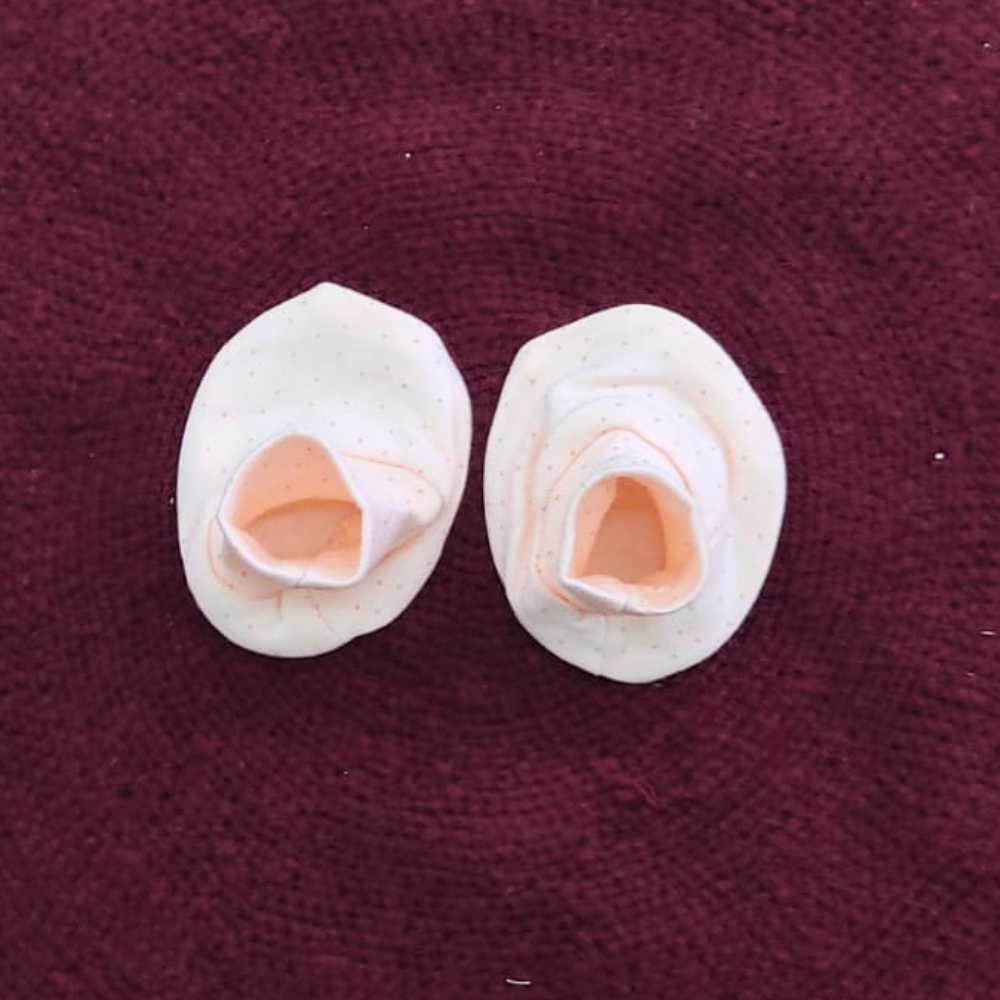 Cotton Cap-Mittens-Booties- Peach Dots