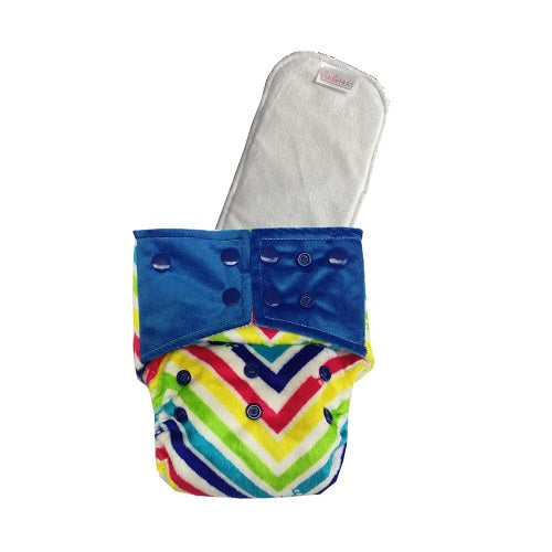 Pocket Diaper + insert - Rainbow (minky)